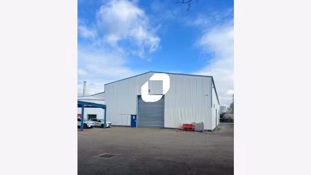 A louer Local d'activité 2140m² Vaulx en velin