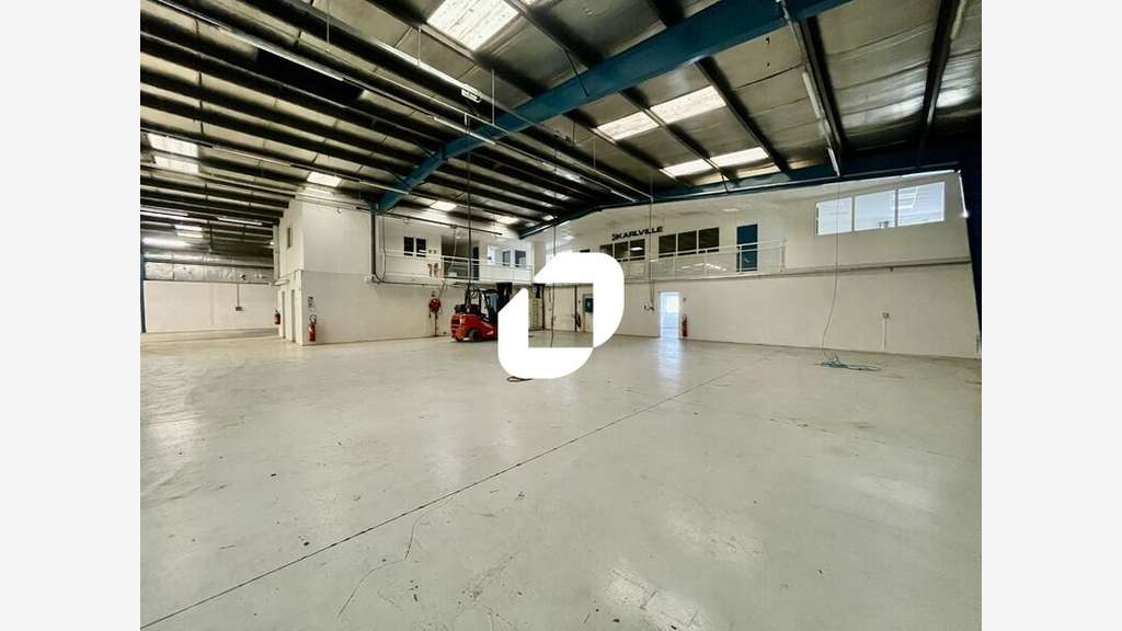 A louer Local d'activité 1373m² Vaulx en velin