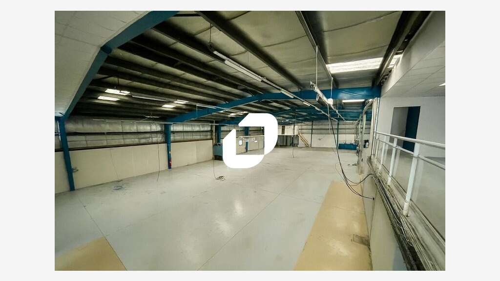 A louer Local d'activité 1373m² Vaulx en velin