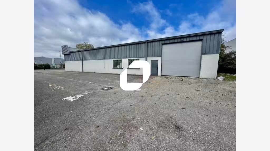 A louer Local d'activité 1373m² Vaulx en velin