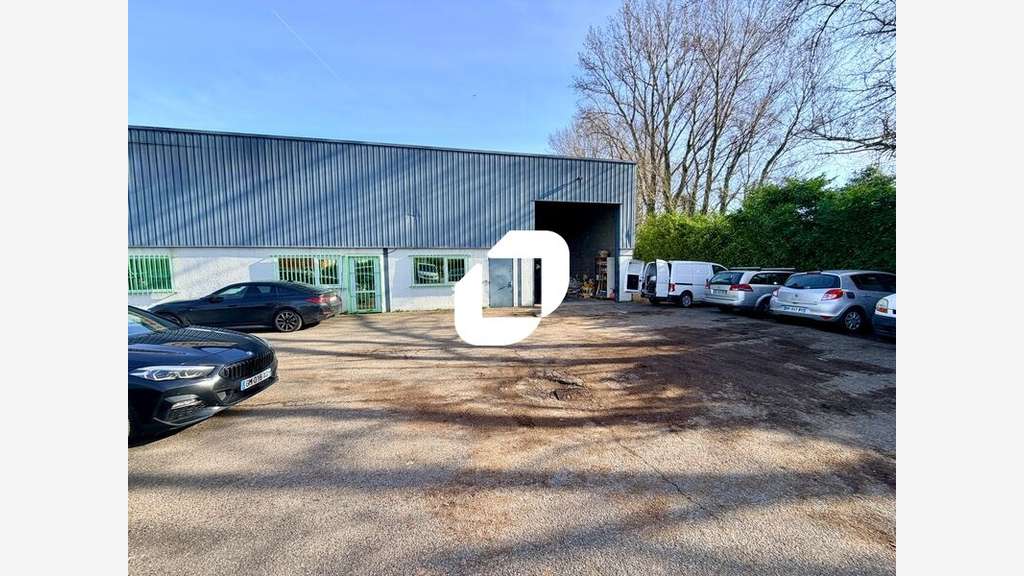 A louer Local d'activité 914m² Vaulx en velin
