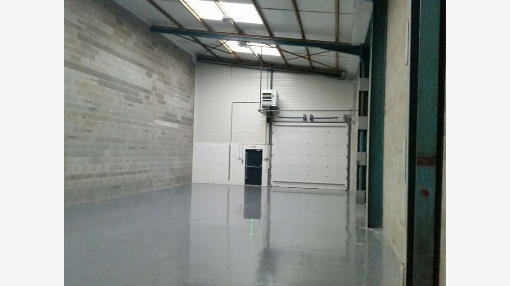 A louer local d'activité de 209m² à Vaulx-en-Velin