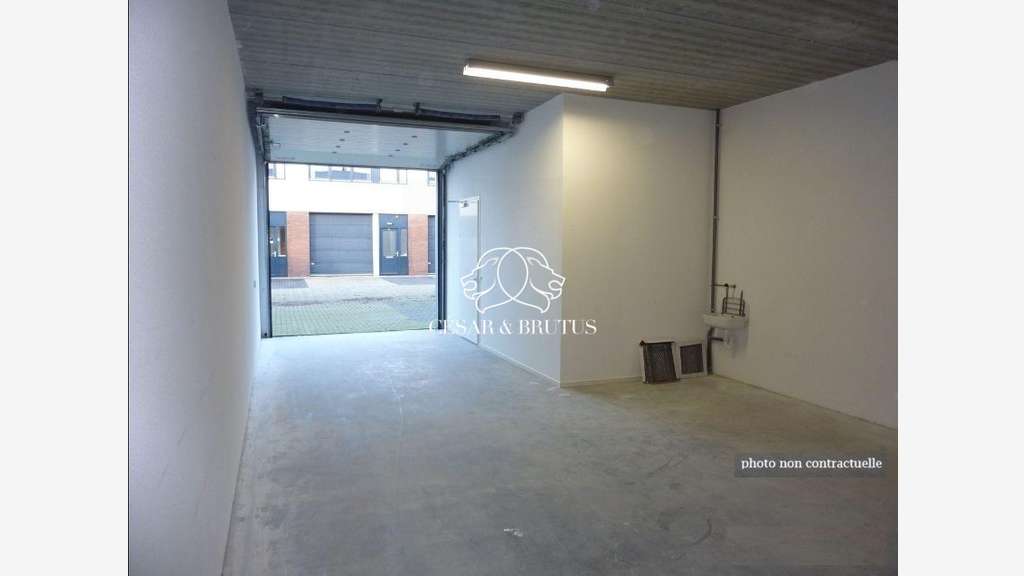 A louer local industriel de 84m² à Vaulx en Velin