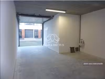 A louer local industriel de 84m² à Vaulx en Velin
