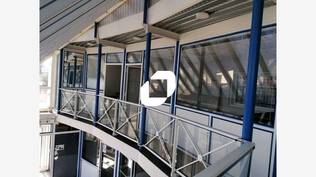 A louer Local d'activité 2140m² Vaulx en velin