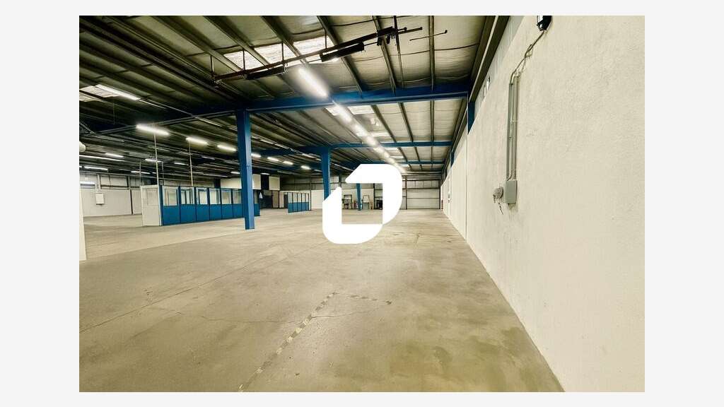 A louer Local d'activité 1373m² Vaulx en velin