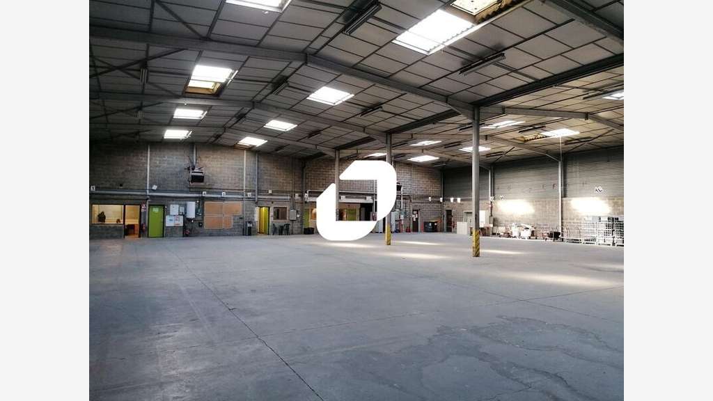 A louer Local d'activité 1180m² Vaulx en velin