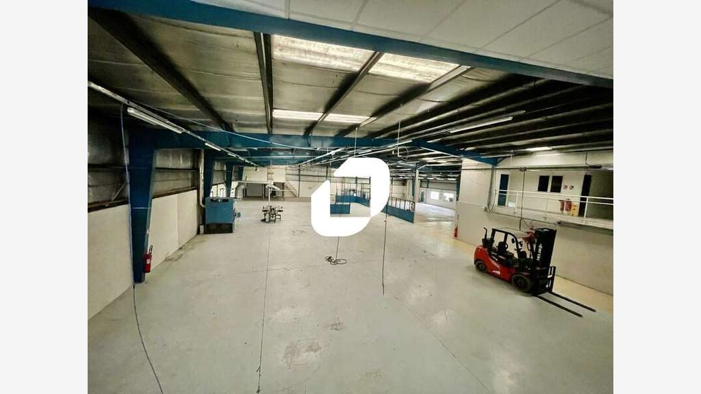 A louer Local d'activité 1373m² Vaulx en velin