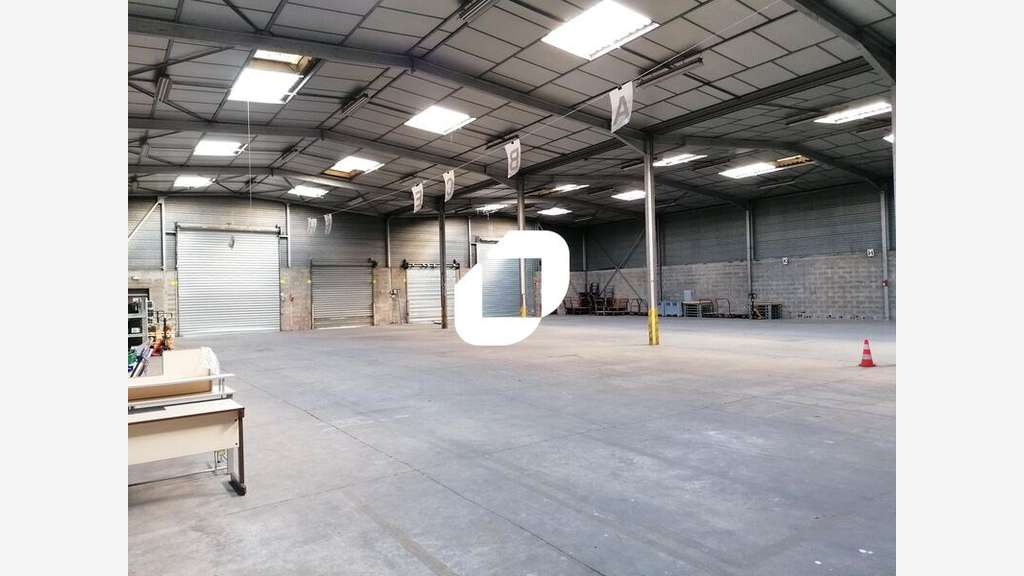 A louer Local d'activité 1180m² Vaulx en velin