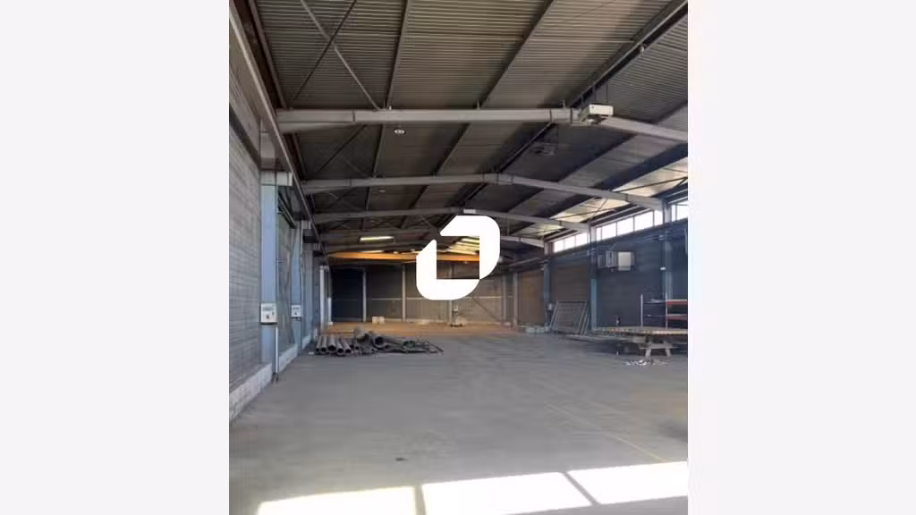 A louer Local d'activité 2140m² Vaulx en velin