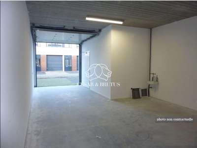 Local industriel vaulx en velin