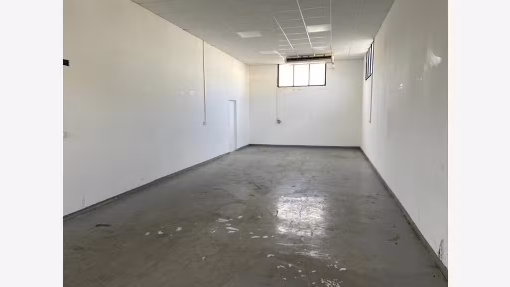 Local d'activité bureaux de 140m² à louer Vauvert