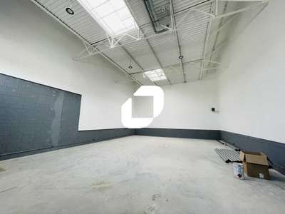 Location Locaux d'activités - Entrepôts à Vaux-le-Pénil