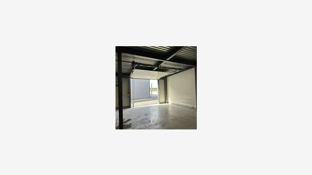 À louer local 277m² à Vedène ZA de Chalençon