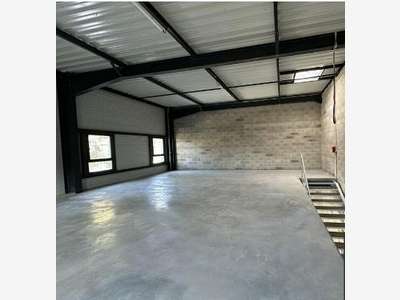 À louer local 277m² à Vedène ZA de Chalençon