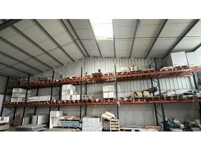 Location Locaux d'activités - Entrepôts à Vedène