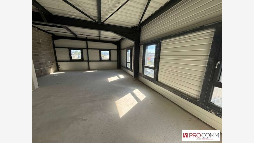Loue locaux activité 110m² ZA de chalançon Vedène
