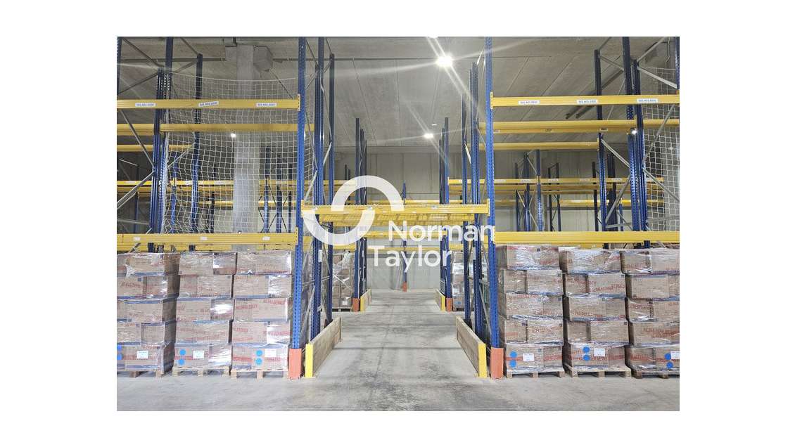 Locaux d'activité neuf 600m² à louer à Vendargues