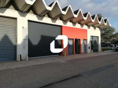 Location Locaux d'activités - Entrepôts à Vendargues