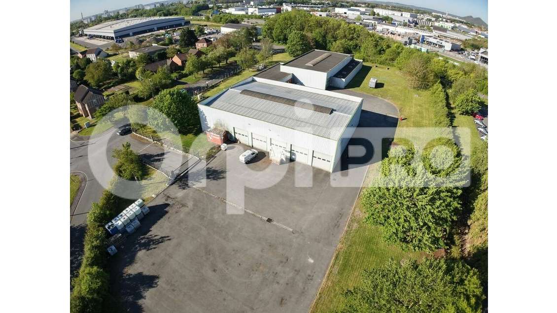 Entrepôt sécurisé 480m² à louer à Vendin-le-Vieil