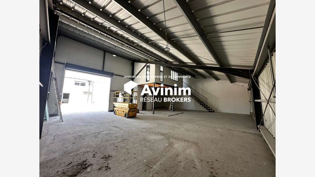 Local d’activité modulable 150m² à 300m² à Vendres