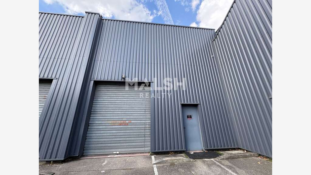 Local d'activités à louer 413m² à Vénissieux
