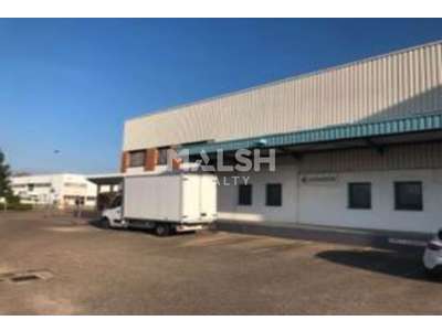 Location Locaux d'activités - Entrepôts à Vénissieux