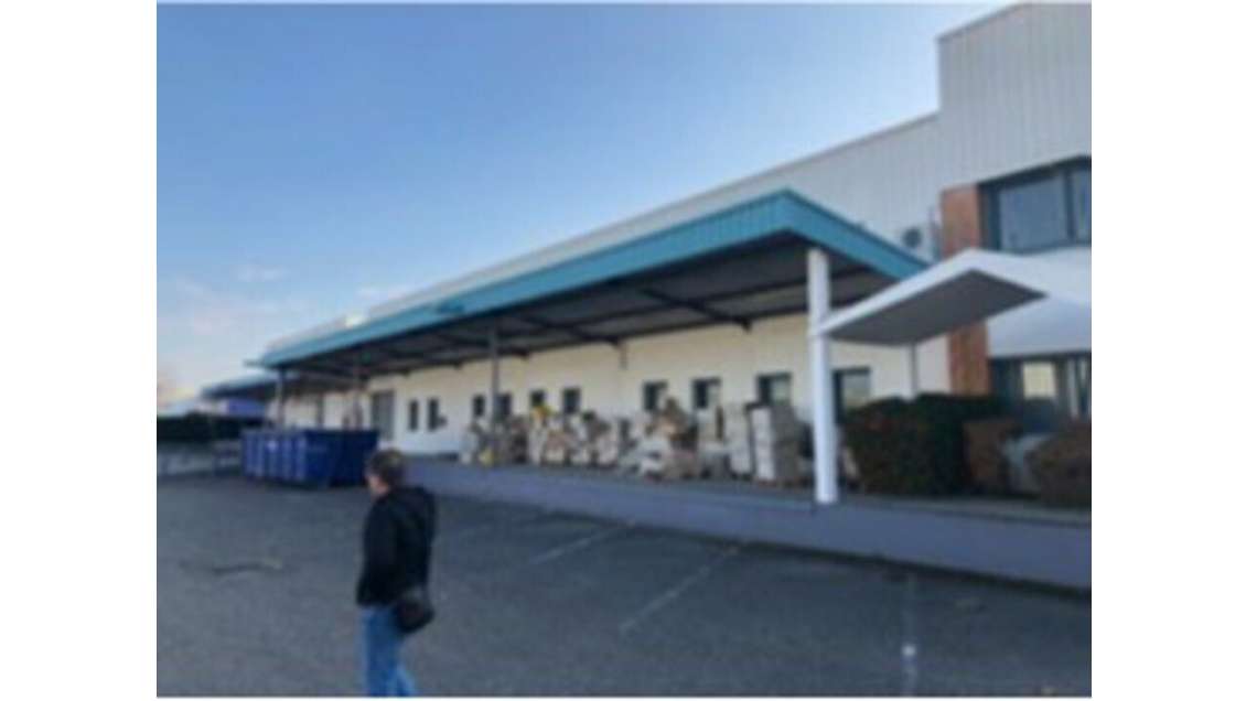 A louer dépôt 260m² accès facilité à Vénissieux 