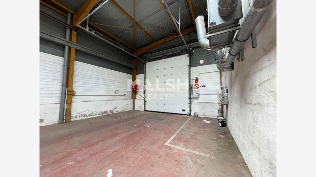 Bâtiment d'activités indépendant à Vénissieux