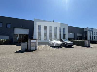 A louer local d'activités 731m² à Vénissieux