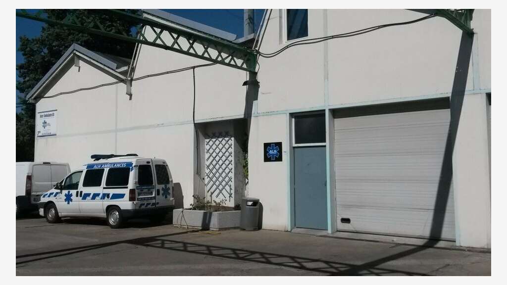 Loue entrepôt 175m² Vénissieux prox périphérique