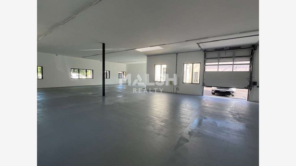 Locaux d'activités à louer 1699m² à Vénissieux