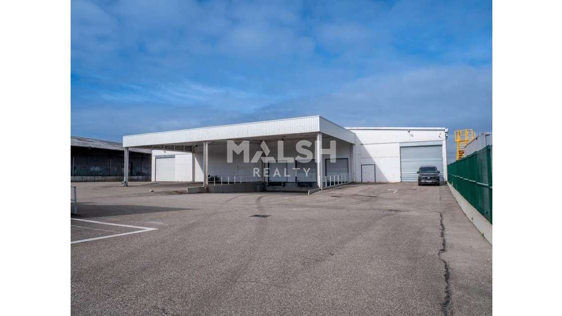 Bâtiment d'activités indépendant 3643m² Vénissieux