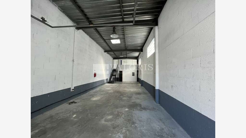 Locaux d'activité à louer Vénissieux proche A7, A4