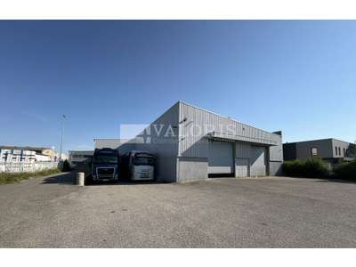 Location Locaux d'activités - Entrepôts à Vénissieux