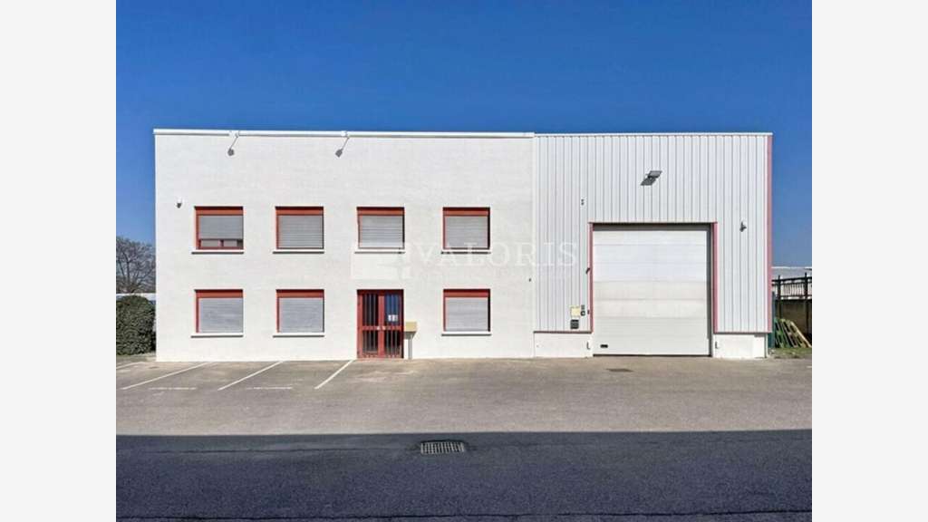 A louer local d'activité 1475m² Vénissieux centre