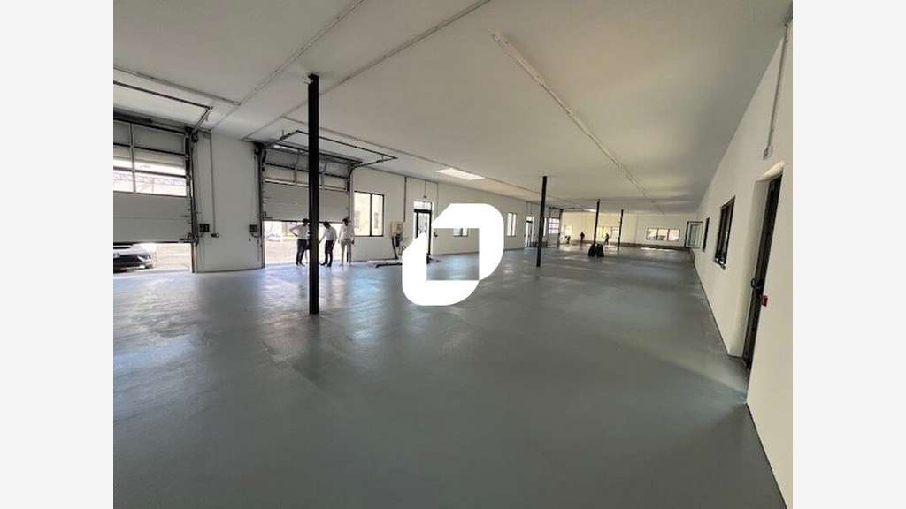 A louer Local d'activité 1646m² Venissieux