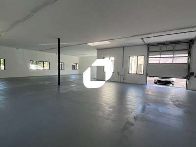 A louer Local d'activité 1646m² Venissieux