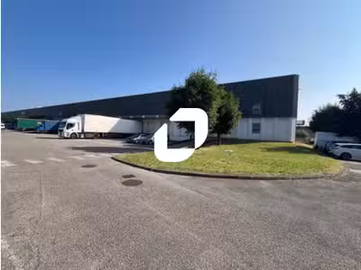 A louer Local d'activité 9925m² Venissieux