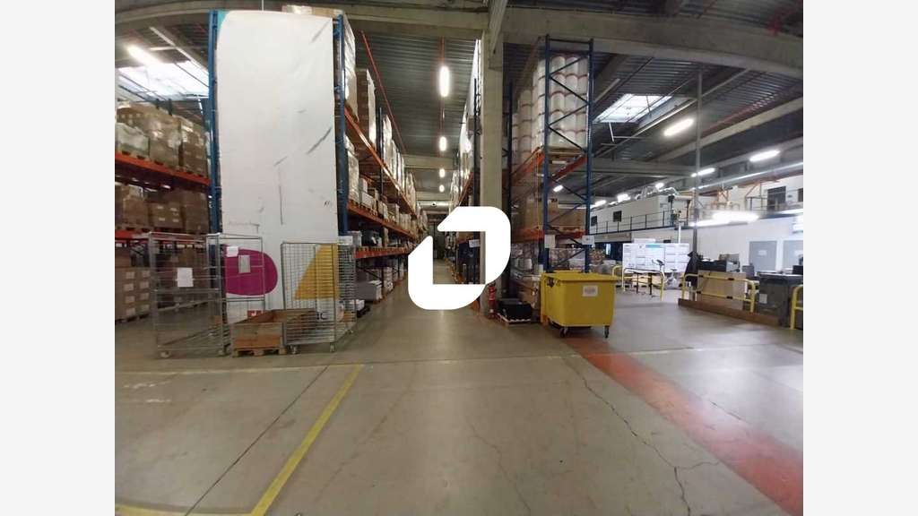 A louer Local d'activité 9925m² Venissieux