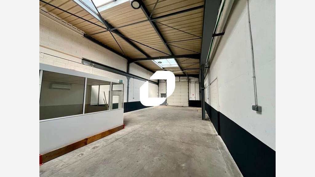 A louer Local d'activité 1431m² Venissieux