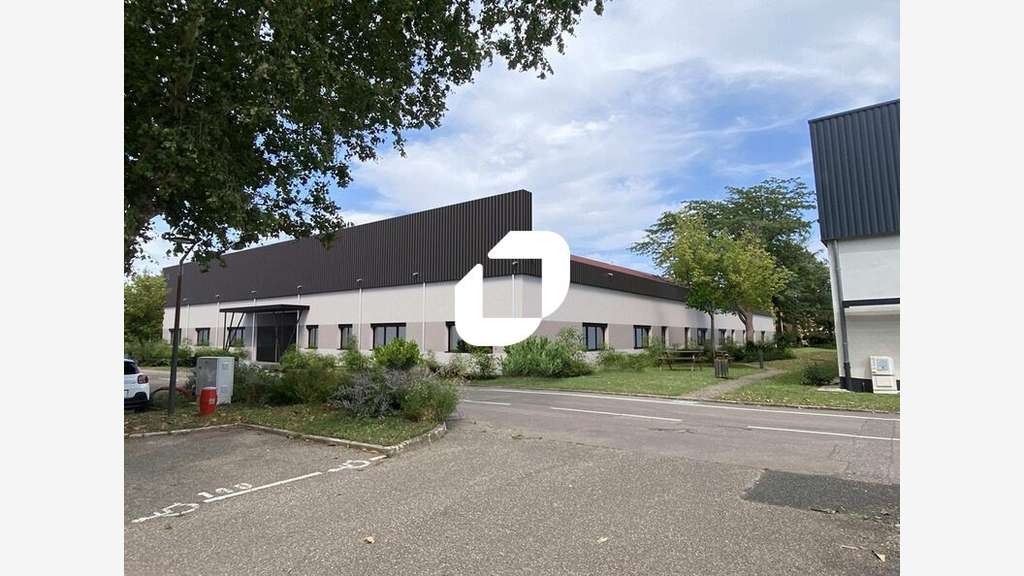 A louer Local d'activité 1646m² Venissieux