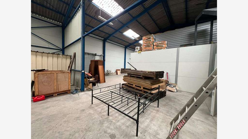 Local d'activité à louer 380m² à Verberie A1
