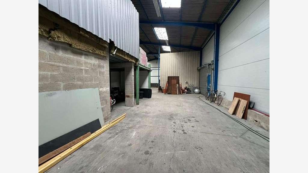 Local d'activité à louer 380m² à Verberie A1