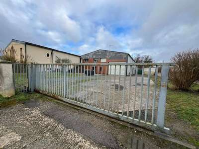 Location Locaux d'activités - Entrepôts à Verberie