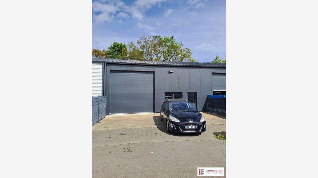 Location local d'activité 250m² à Saint-Armel