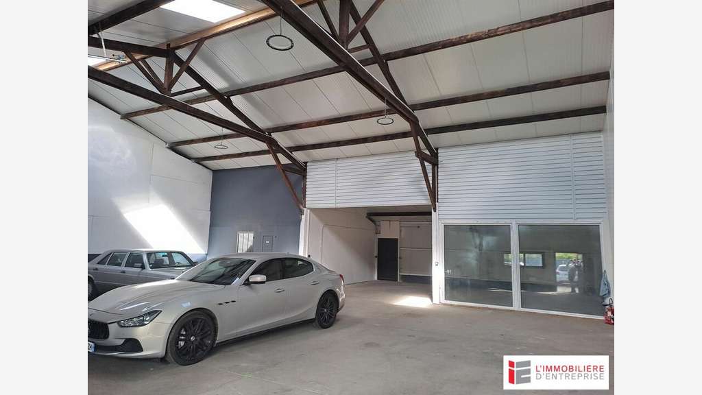 Location local d'activité 250m² à Saint-Armel