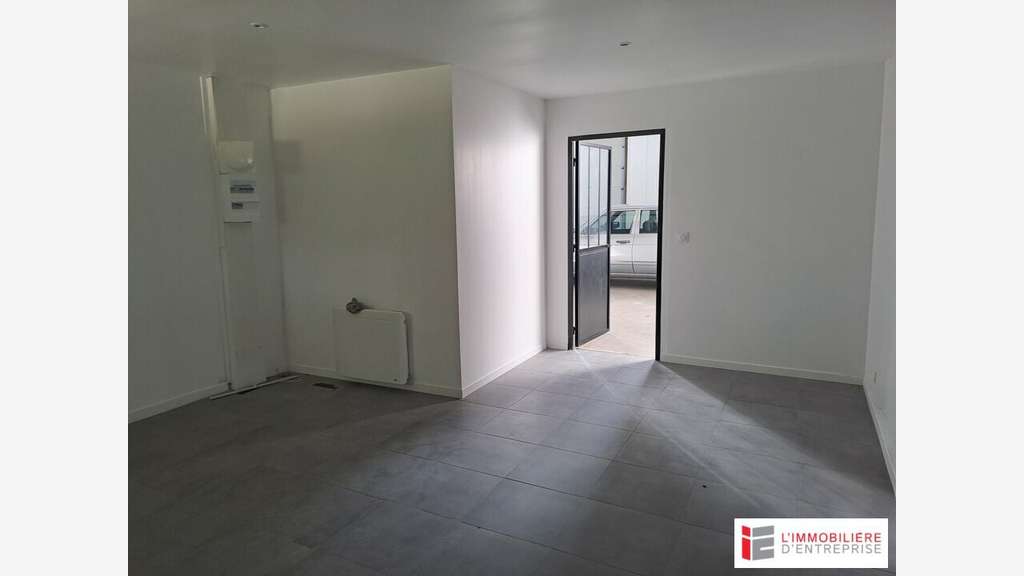 Location local d'activité 250m² à Saint-Armel