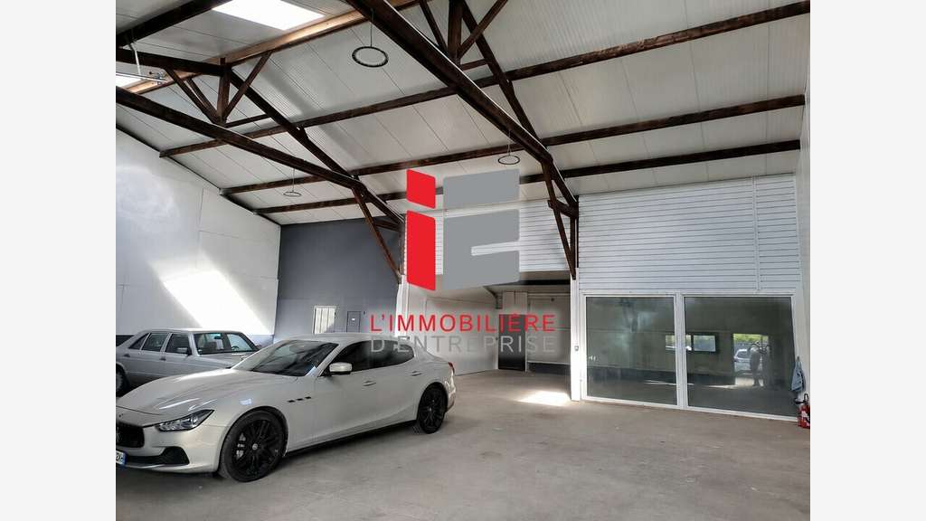 Location local d'activité 250m² à Saint-Armel