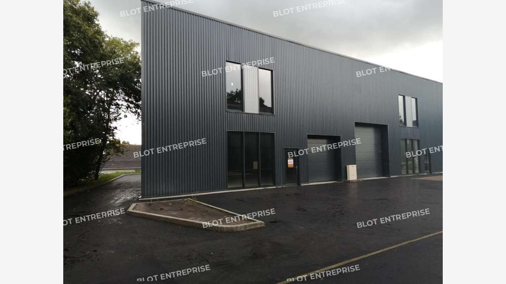 A louer local d'activités 160m² à Vern-sur-Seiche